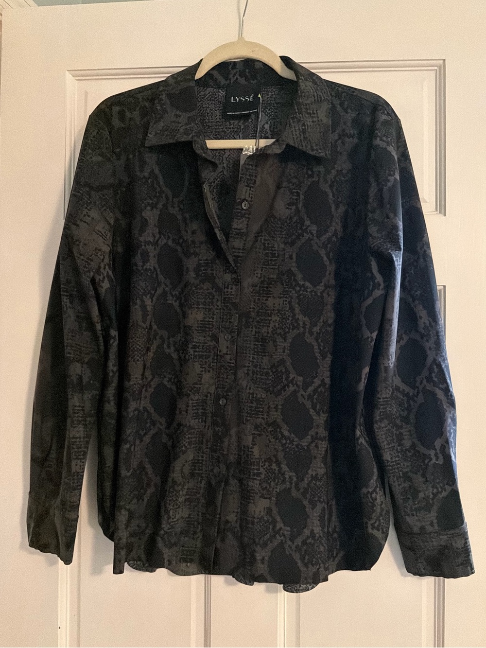 Lysse Women’s Black Snake-Print Button-Up Shirt